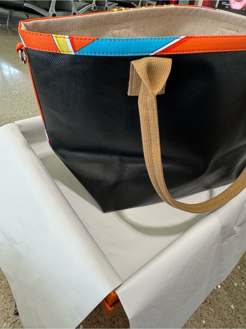 ‘26 Hermes Petit h Wax-Canvas Tote w/ Silk Print Ribbing & Contrast Top Handles - Picture 14 of 16